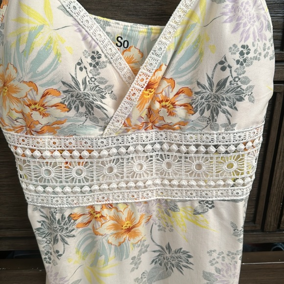 Flower printed mini-dress - Picture 2 of 3